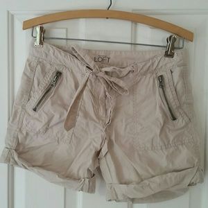 Ann Taylor Loft Cargo Shorts Size 0p